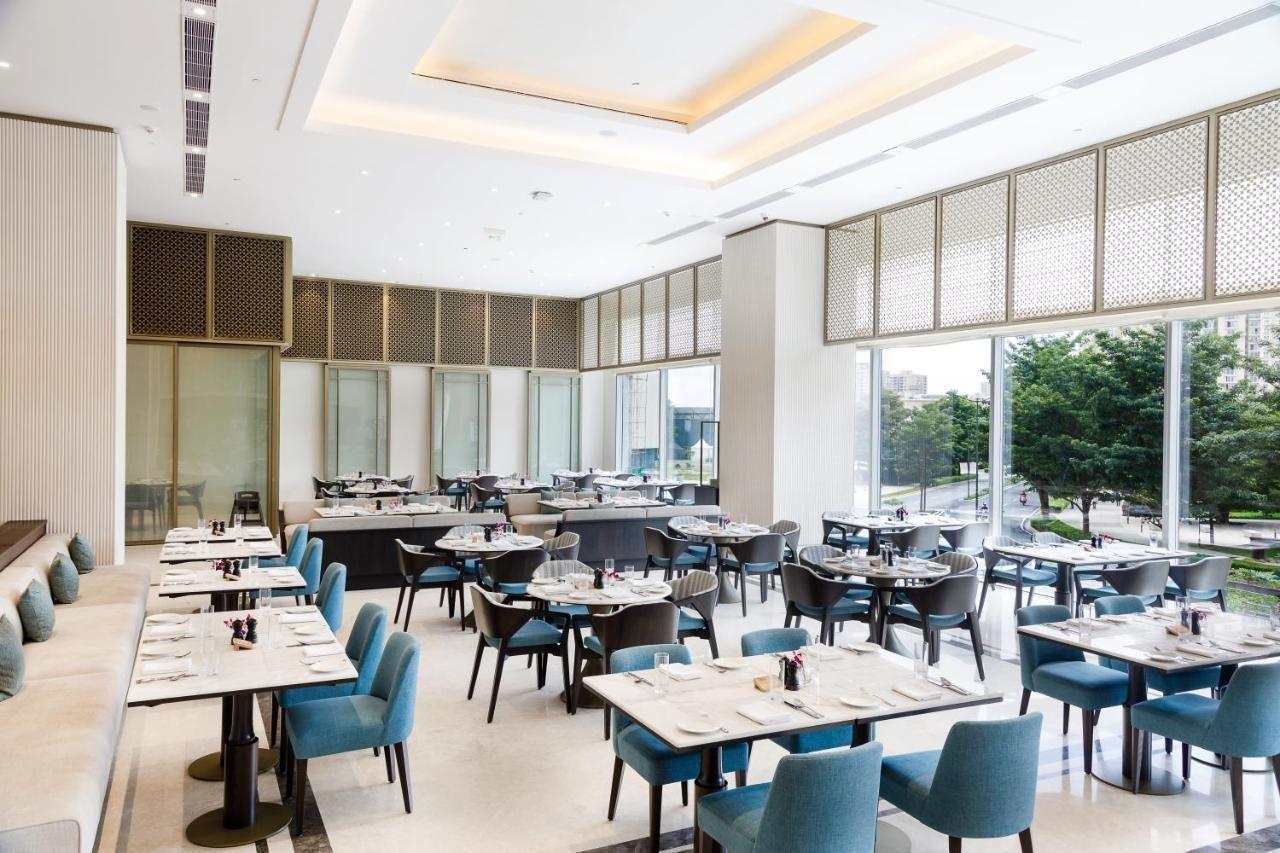 The Leela Bhartiya City Bengaluru Exterior photo