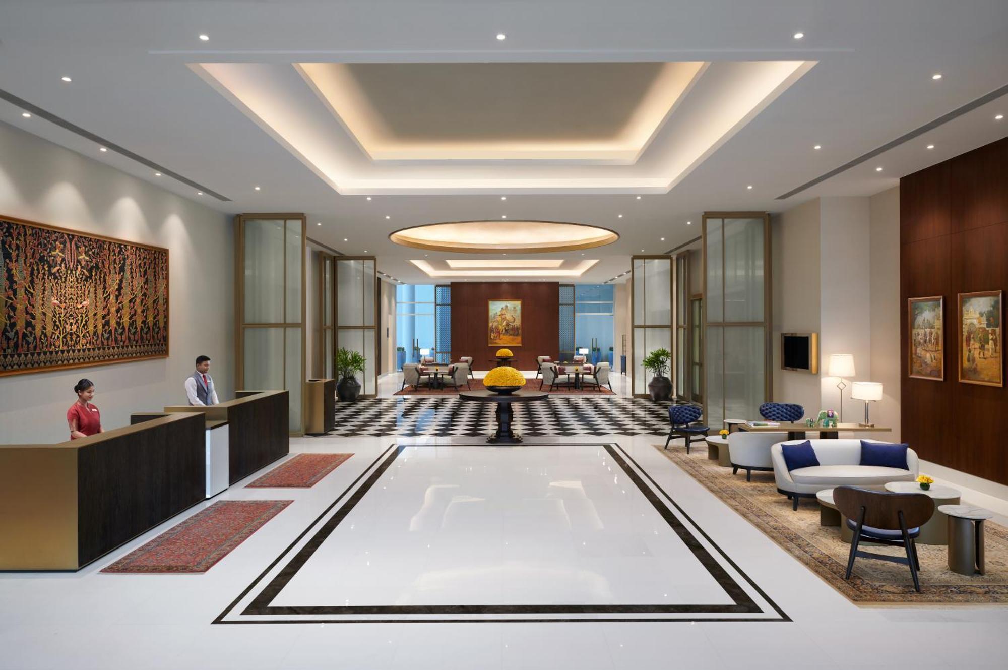 The Leela Bhartiya City Bengaluru Exterior photo