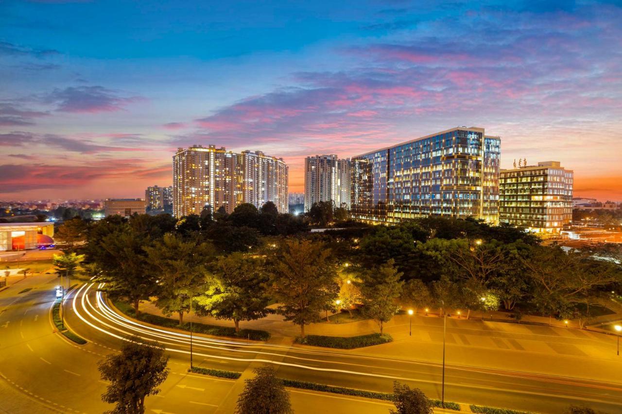 The Leela Bhartiya City Bengaluru Exterior photo